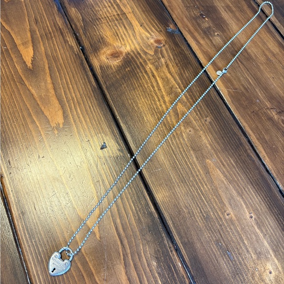 Tiffany & Co. Silver Heart Padlock Necklace - Picture 5 of 6